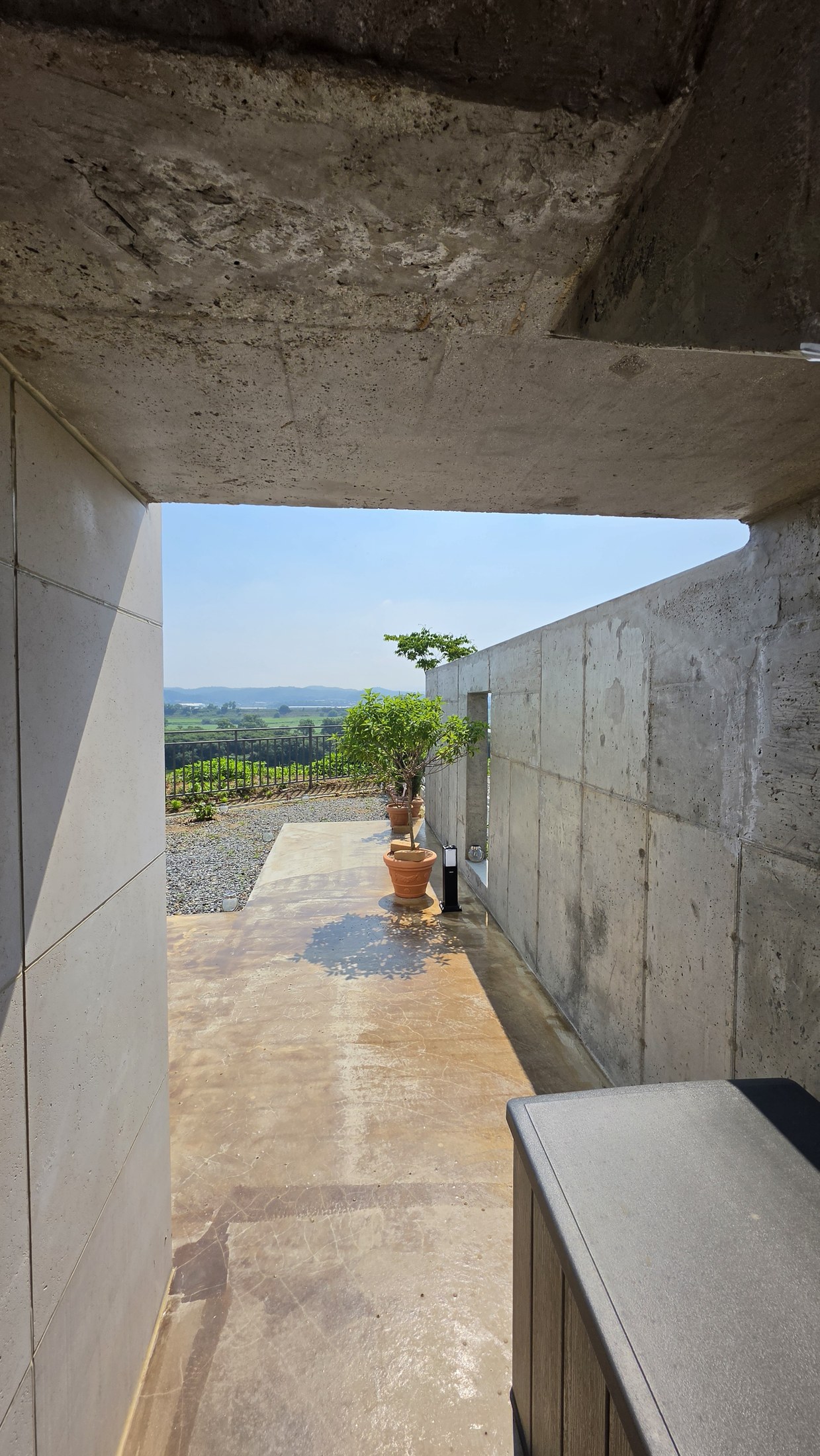 A passage toward the garden